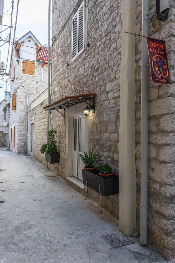 Lorena Trogir Buitenkant foto