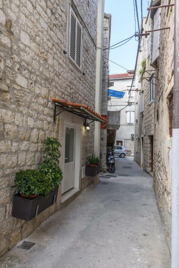 Lorena Trogir Buitenkant foto